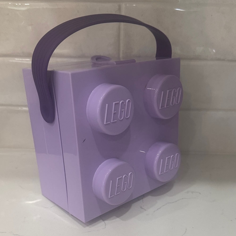 LEGO Lavender Carry Box - Picture 2 of 8